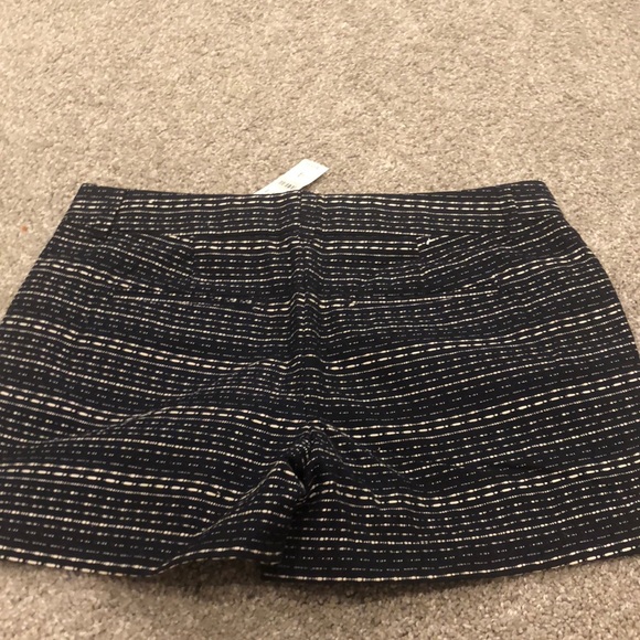 Shorts - Picture 3 of 3